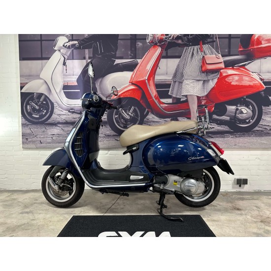 Vespa GTS Super 300