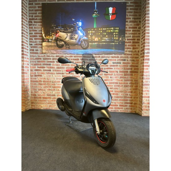 Piaggio Zip