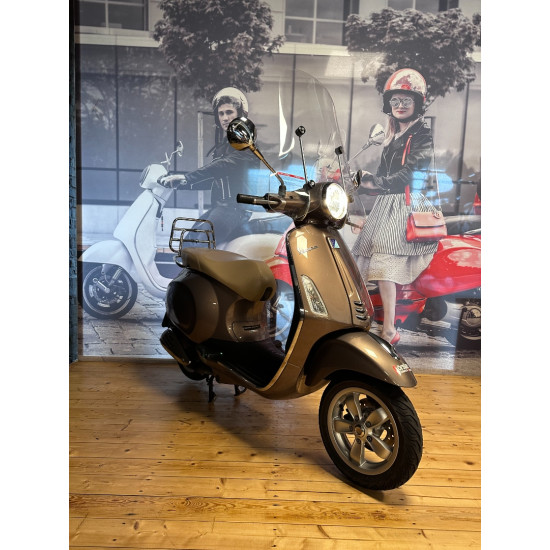 Vespa Primavera