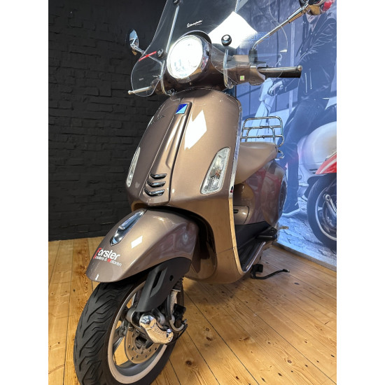 Vespa Primavera