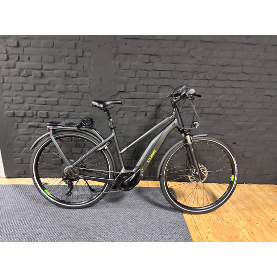 Cube Touring e-bike
