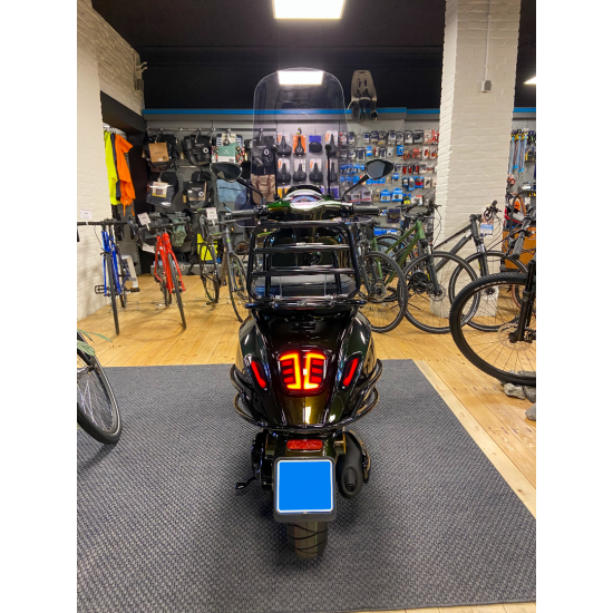 Vespa Sprint Sport 50 CUSTOM - Python Green