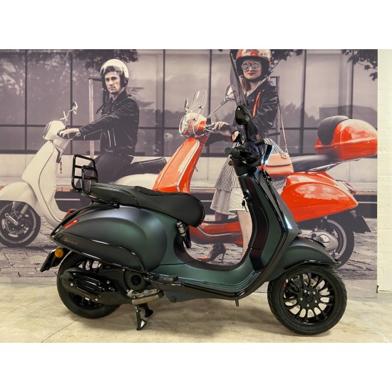 Vespa Sprint Sport 50 CUSTOM - Candy Green